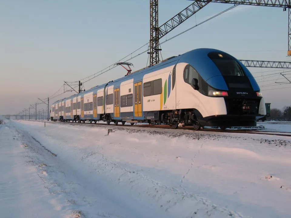 1490414-pesa-elf-kolei-slaskich-zrodlo.jpg