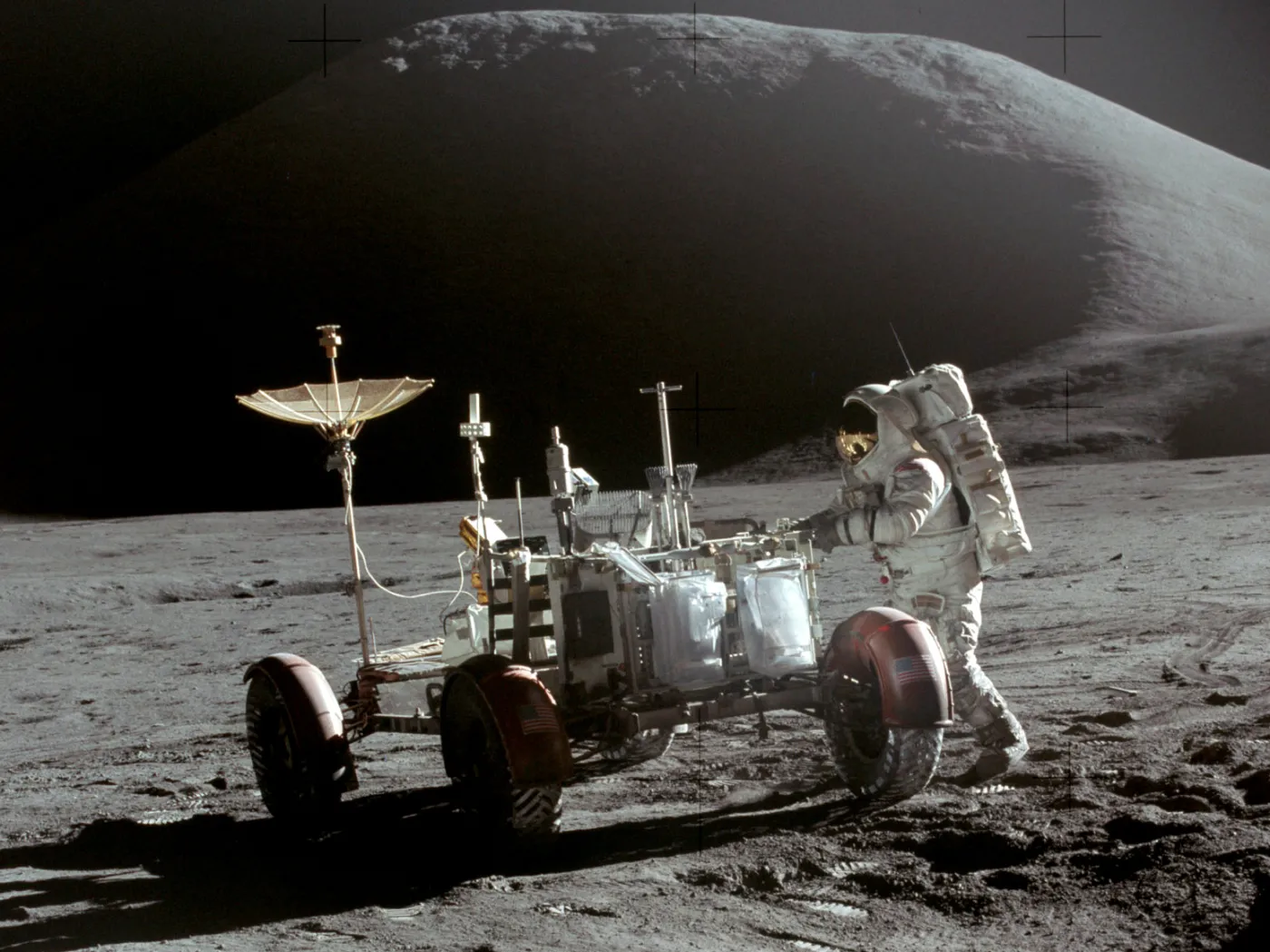 1455651-lunar-roving-vehicle-lrv-czyli.jpg