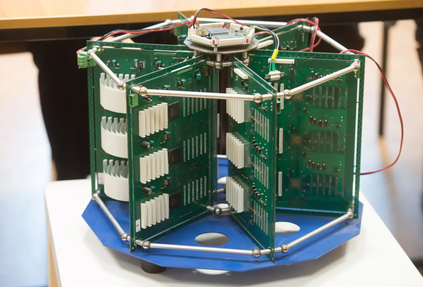 2117798-prototyp-unikatowego-analizatora.jpg