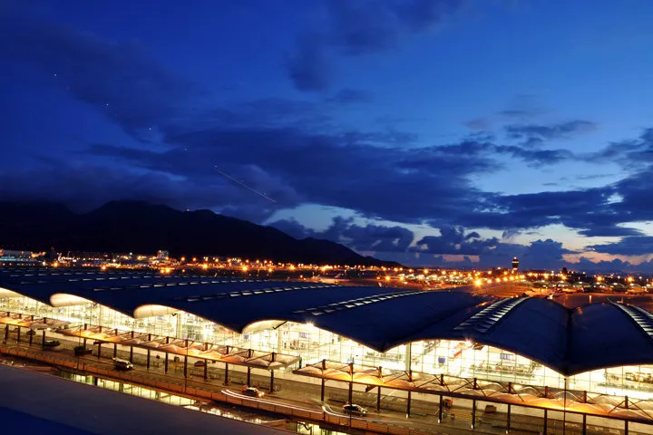 Miejsce 4. Hong Kong International Airport (HKG)
