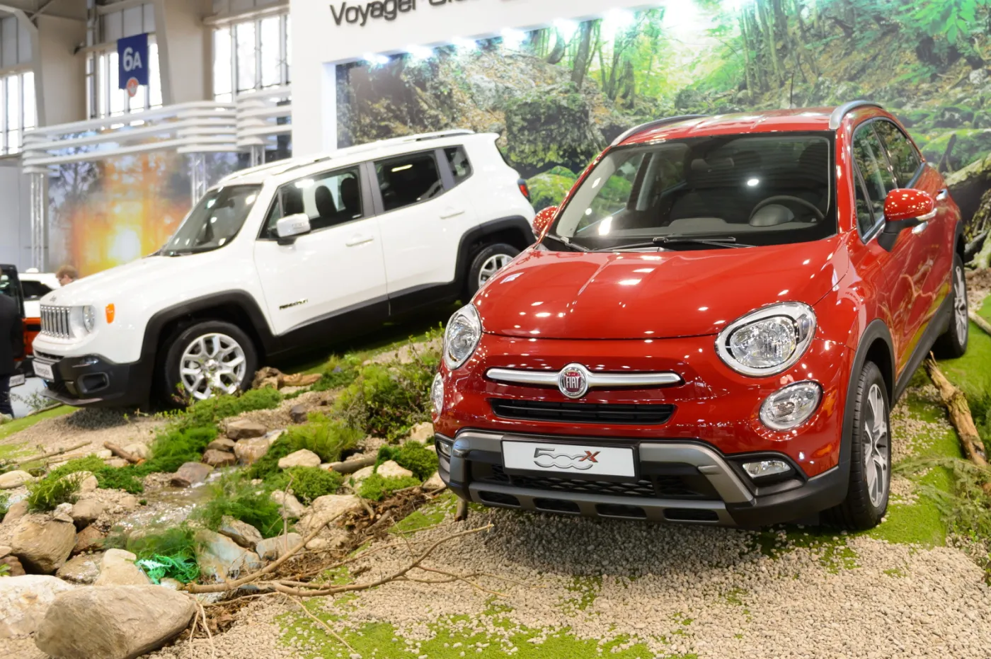 2140896-samochody-jeep-renegade-l-i-fiat.jpg