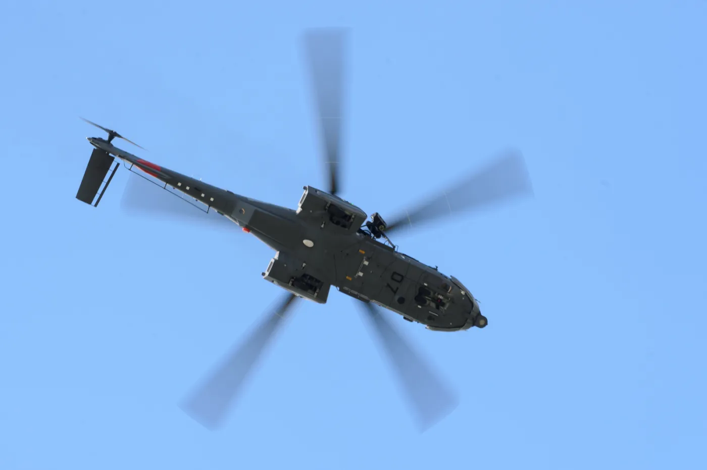 2179499-testy-smiglowca-ec-725-caracal.jpg