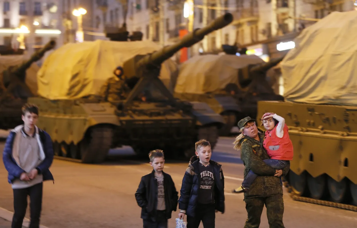 Nowy rosyjski czołg T-14 Armata. Przygotowania do obchodów Dnia Zwycięstwa w Moskwie. W tym roku mija 70. rocznica kapitulacji nazistowskich Niemiec. EPA / YURI Kochetkov 