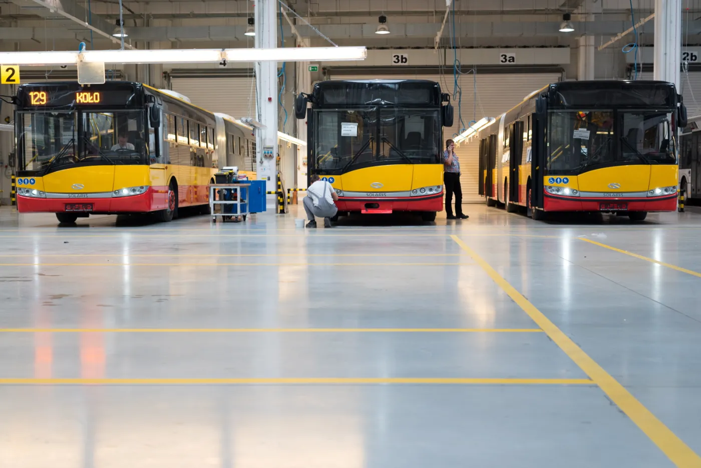 2283998-w-fabryce-firmy-solaris-bus-coach.jpg