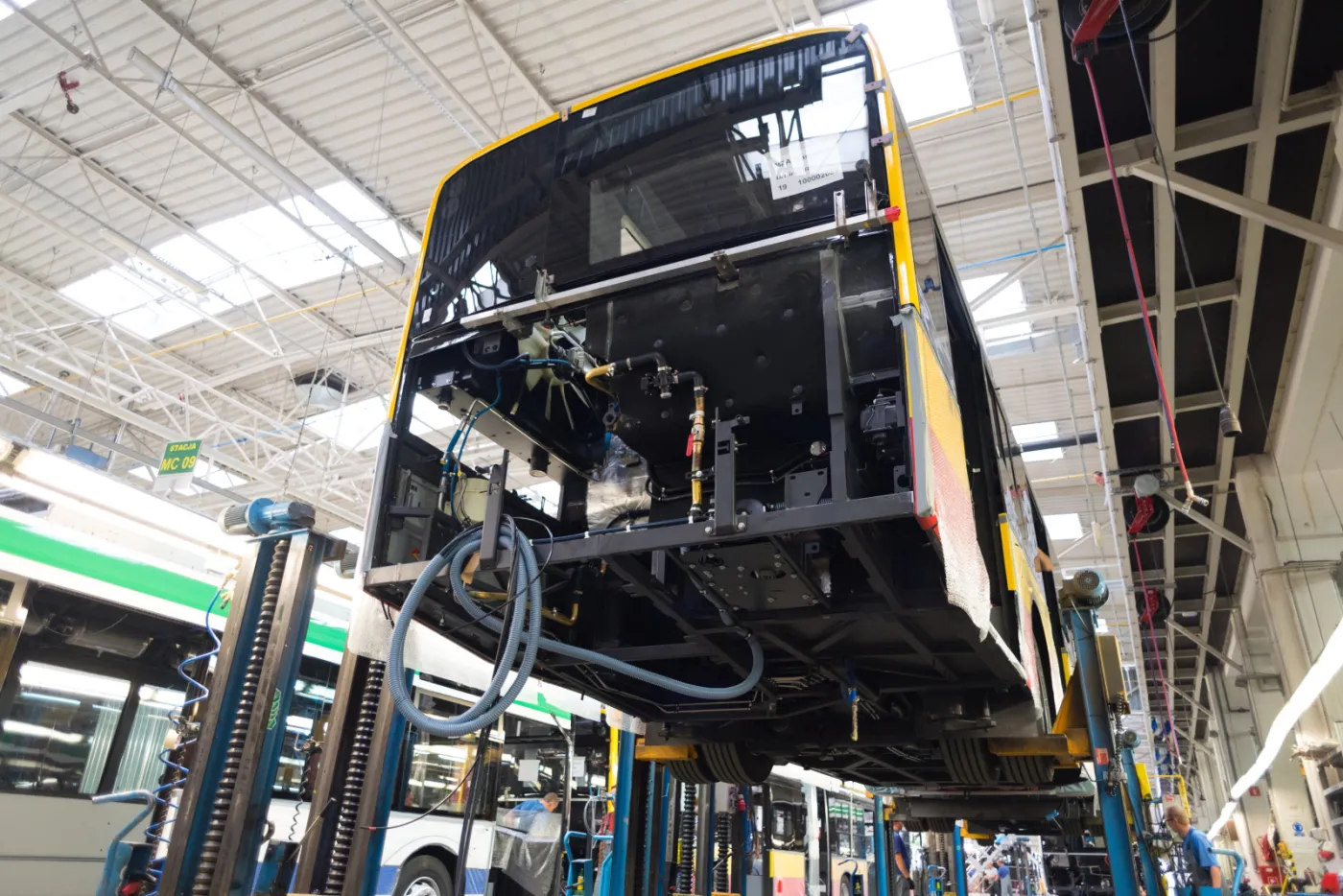 2284046-w-fabryce-firmy-solaris-bus-coach.jpg