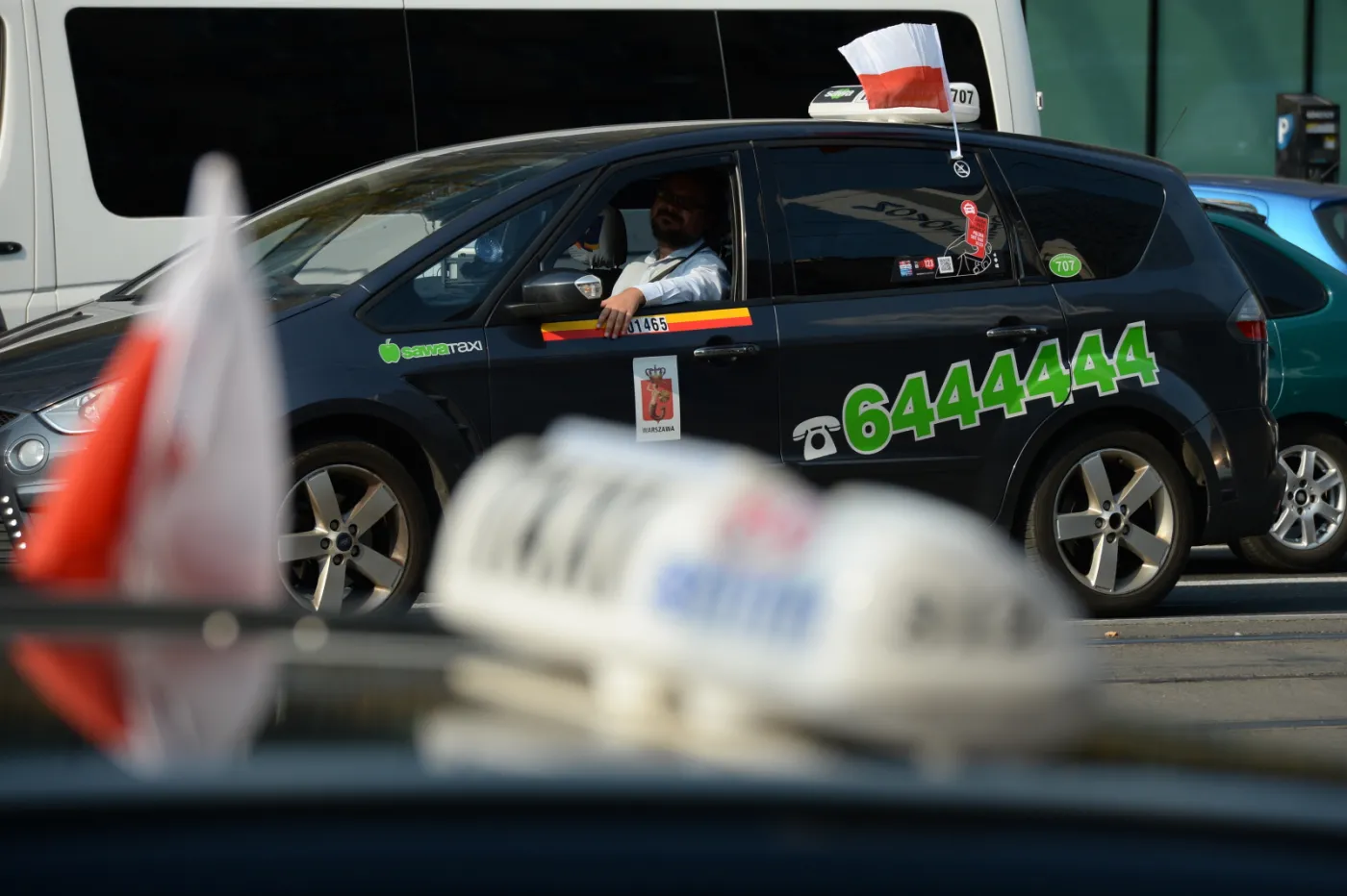 2319009-protest-taksowkarzy-w-warszawie.jpg