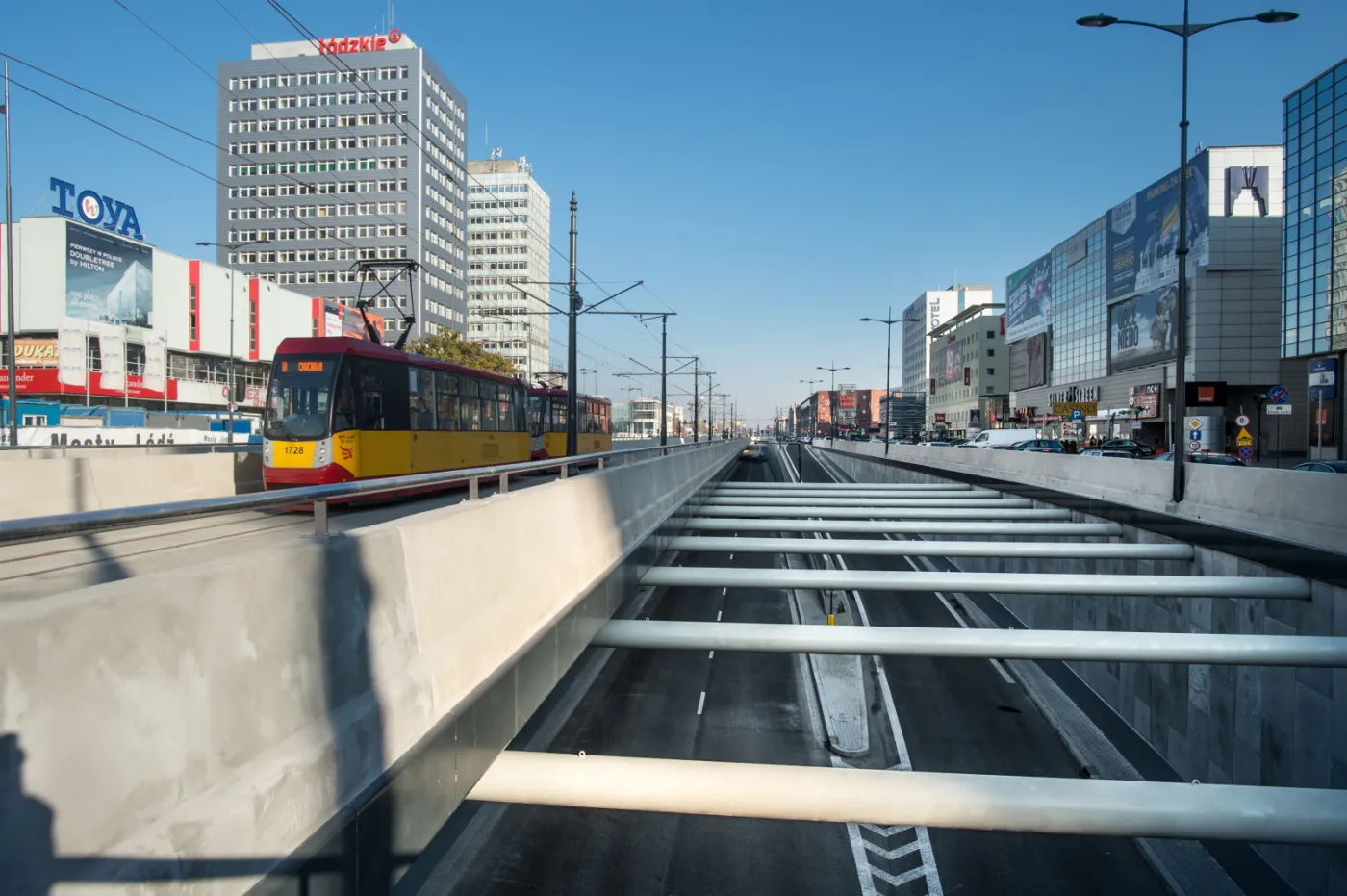 2361553-centrum-przesiadkowe-komunikacji.jpg