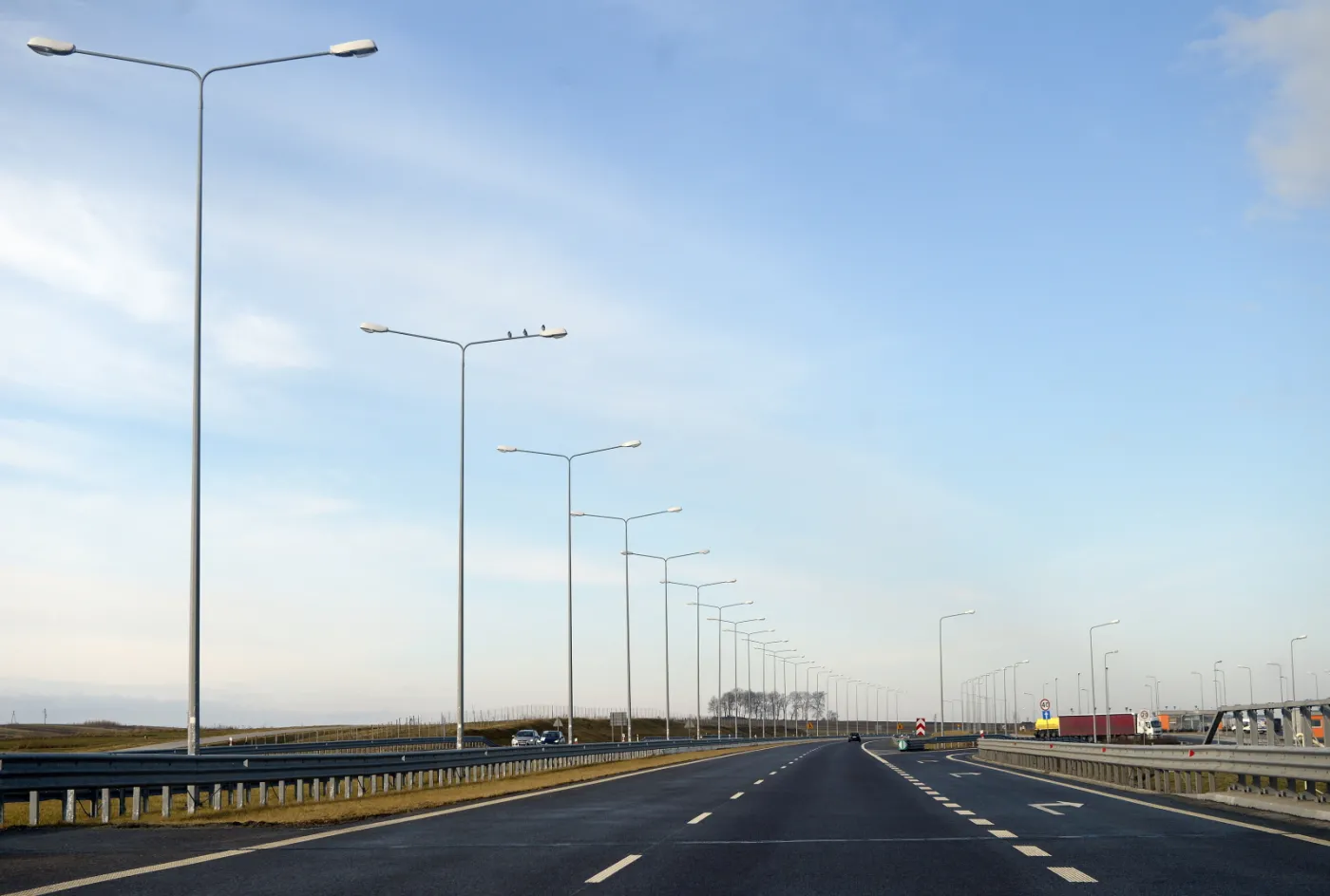 2471066-odcinek-autostrady-a4-w-okolicach.jpg
