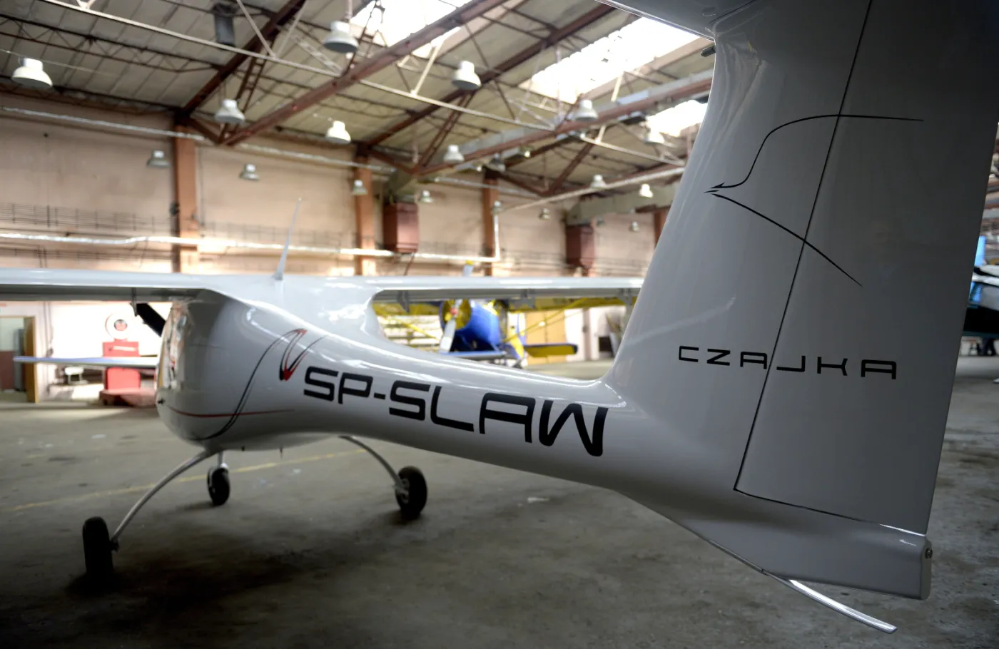 2477201-dron-na-platformie-ultralekkiego.jpg