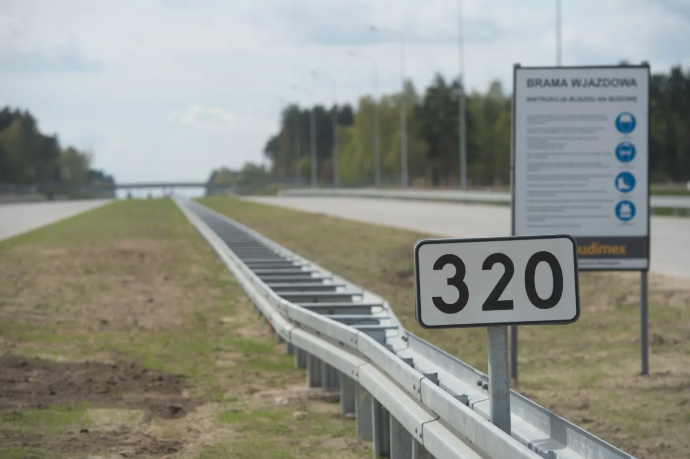 2521222-budowa-autostrady-a1-na-odcinku.jpg