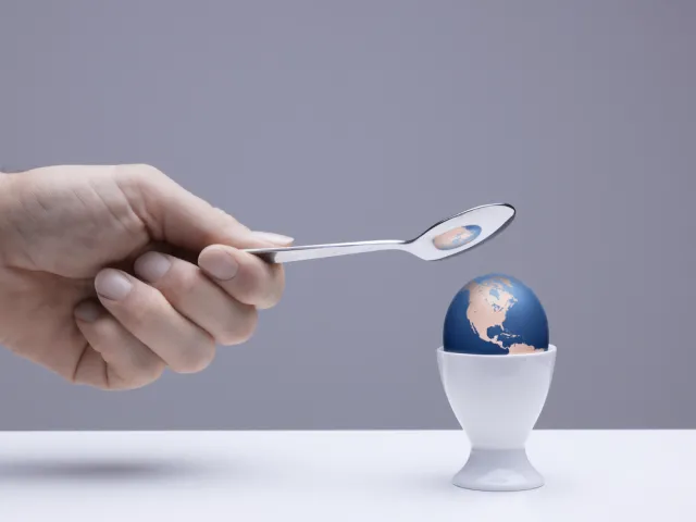 Liberalna gospodarka kręci sznur na swoją głowę