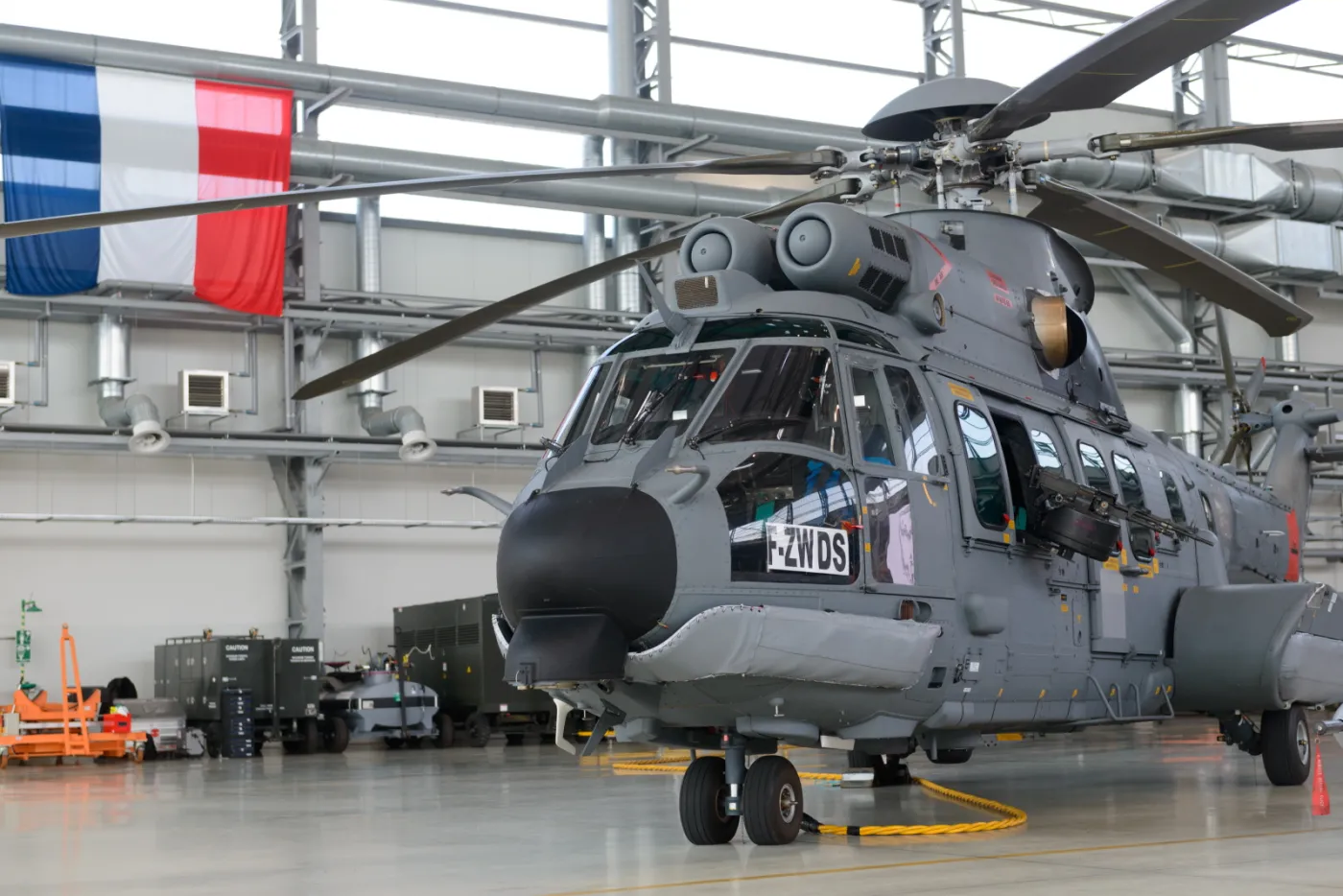 2179079-smiglowiec-ec-725-caracal-w-33.jpg