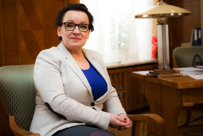 Minister edukacji niezadowolona z wyników matur. Egzamin ma być mniej testowy