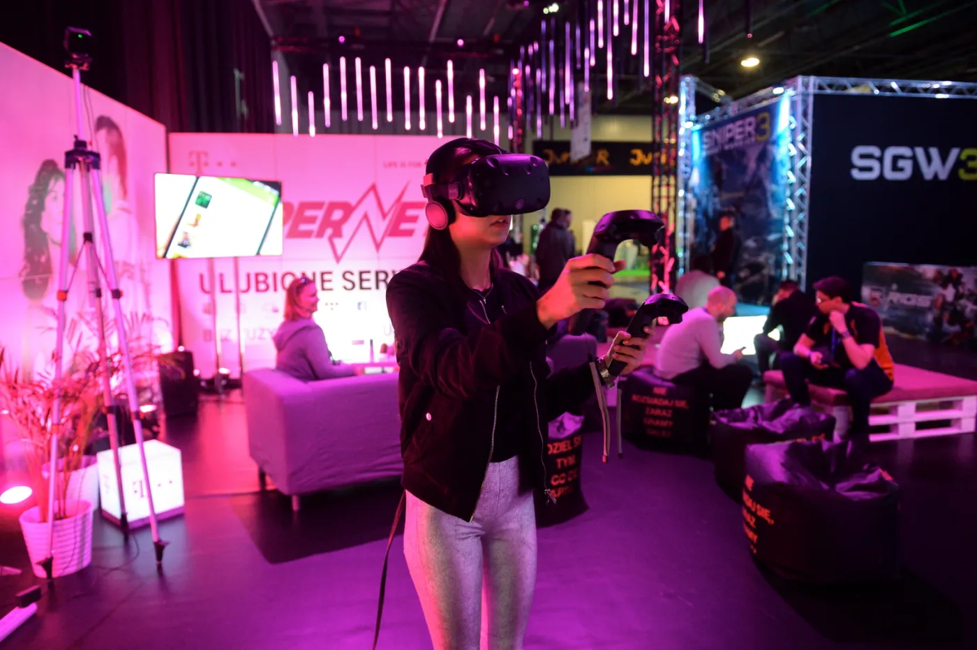 2694184-t-mobile-warsaw-games-week-zuz.jpg