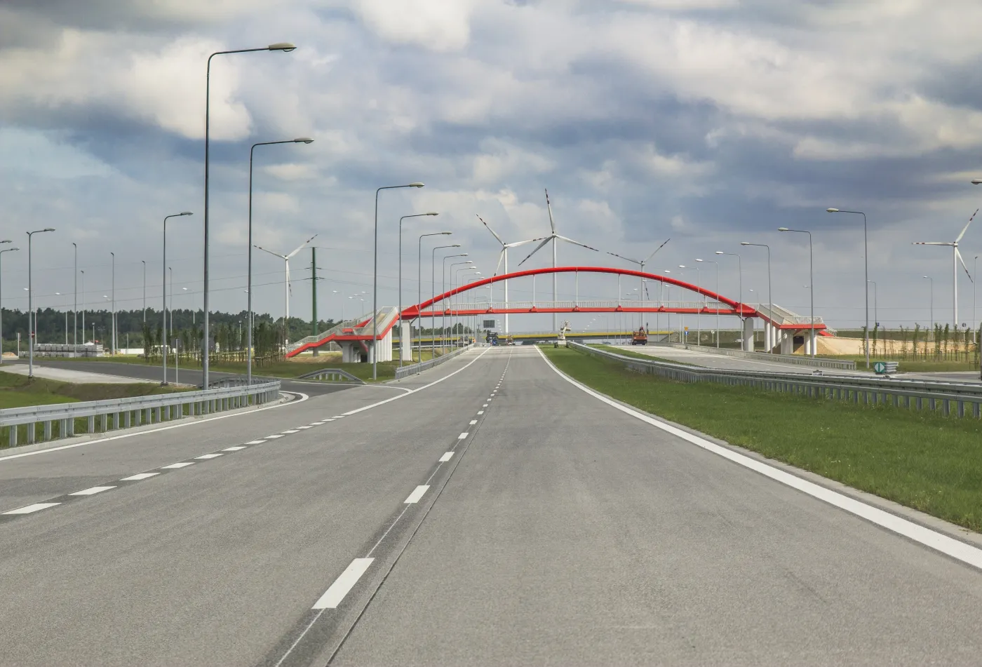 STRABAG zakończył budowę odcinka drogi ekspresowej S8 wartego 739 mln zł