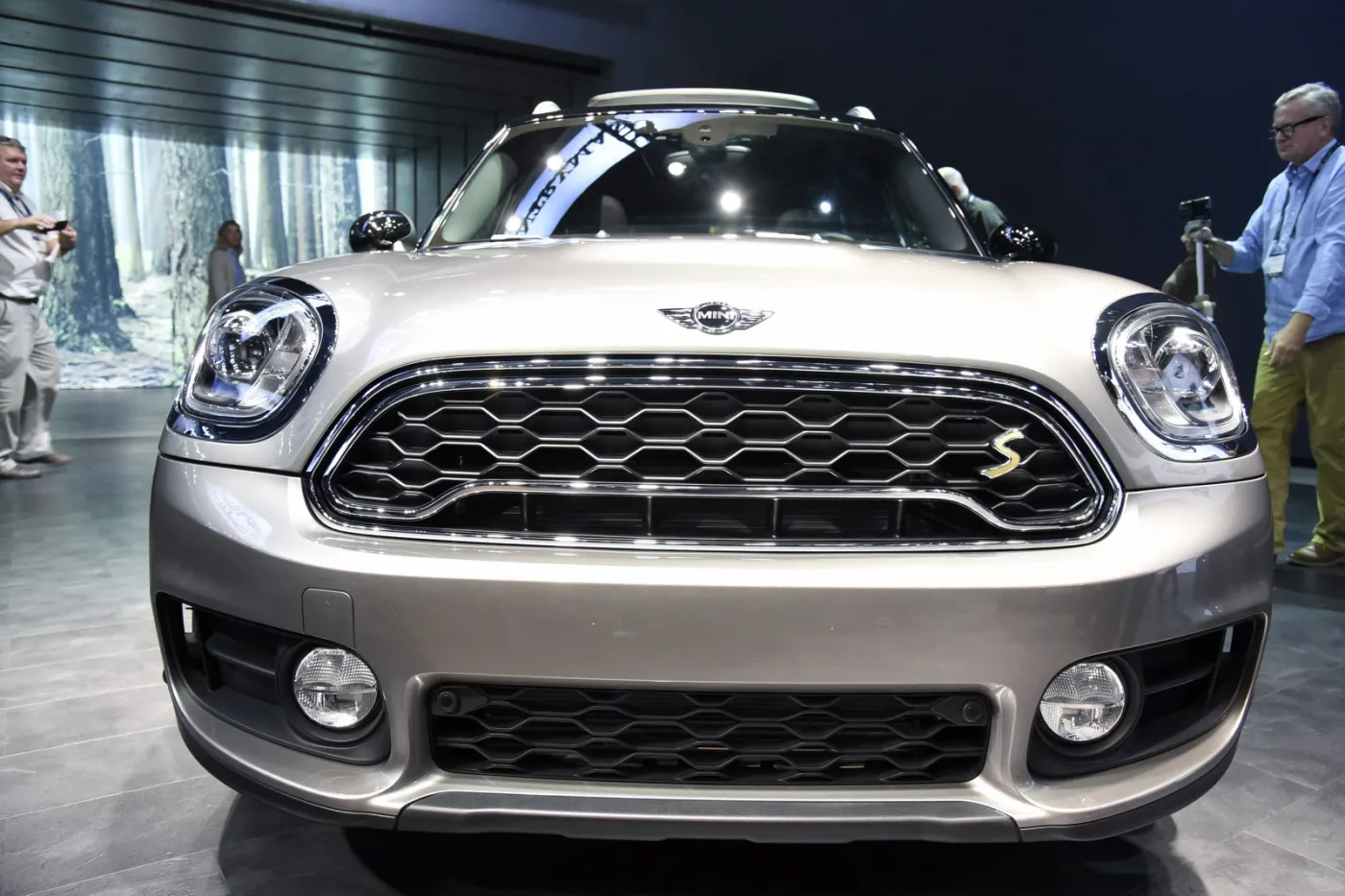2726293-mini-countryman-plug-in-hybrid.jpg