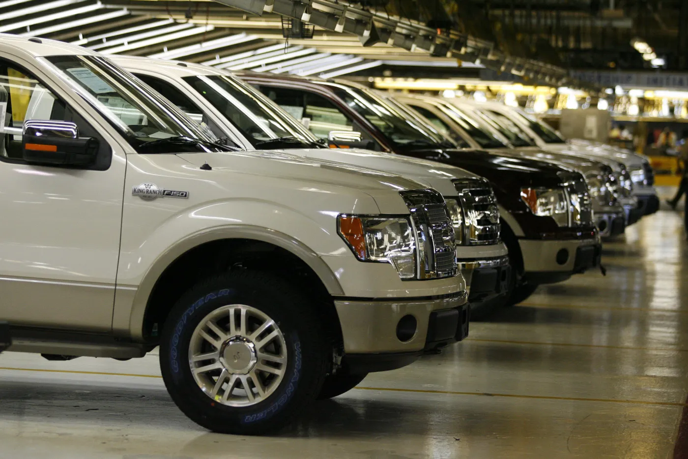 Kupimy tylko 310 tys. nowych aut