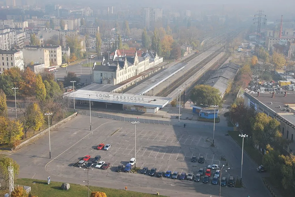 2749371-lodz-fabryczna-przed-rozbiorka.jpg