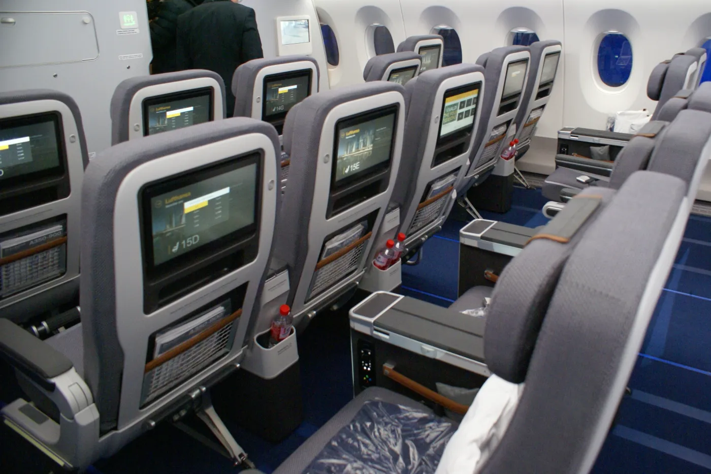 2808427-tak-w-airbusie-a350-wyglada-klasa.jpg