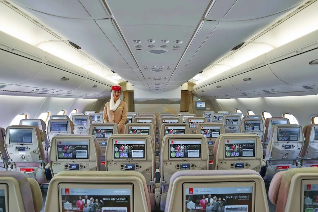 2817929-airbus-a380-w-barwach-emirates.jpg