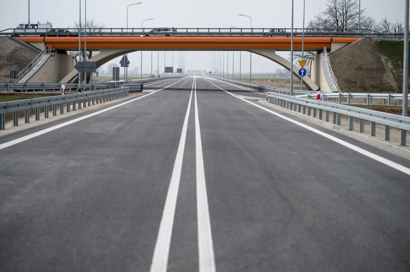 Ponad 13 km za prawie 178 mln zł. Otwarto obwodnicę Wielunia [ZDJĘCIA]