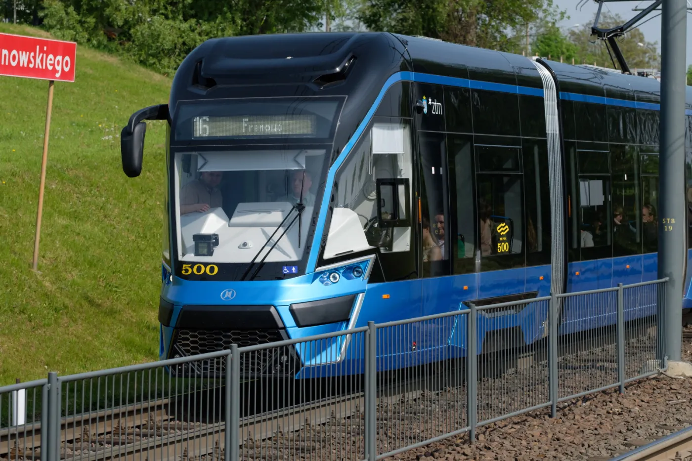 2943919-prototypowy-tramwaj-moderus-gamma.jpg