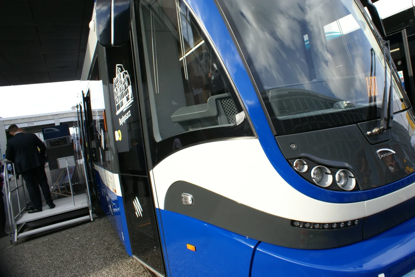35 nowych tramwajów dla Górnego Śląska i Zagłębia. Wiemy, kto powalczy o kontrakt