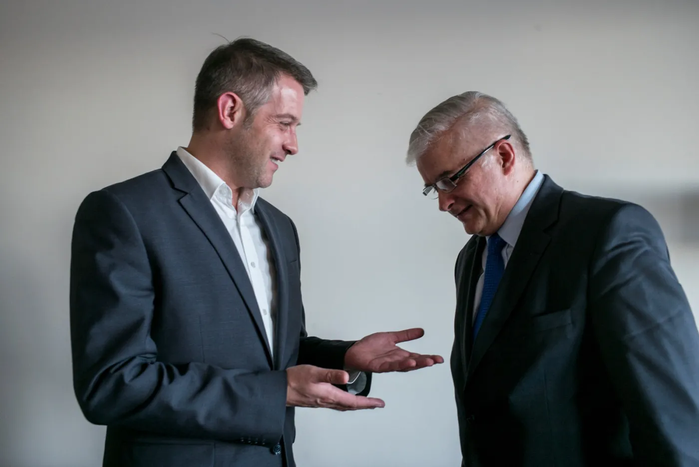 Włodzimierz Cimoszewicz: rozdawnictwo obarczone jest ryzykiem marnotrawstwa