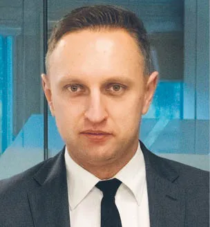 3685567-piotr-sabat-jest-doktorem-prawa.jpg
