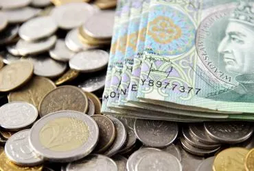 Iluzja darmowości. 33 proc. Polaków nie wie, że zrzuca się na 500 plus