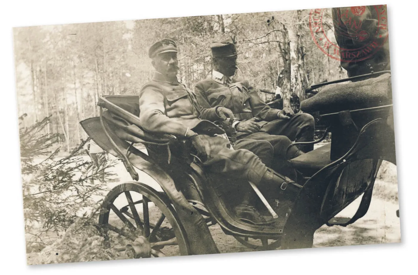 3849891-jozef-pilsudski-wraca-z-inspekcji.jpg