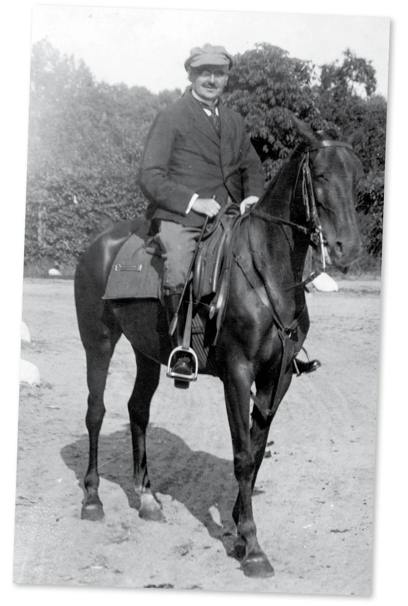 3849735-premier-wladyslaw-grabski-w-spale.jpg