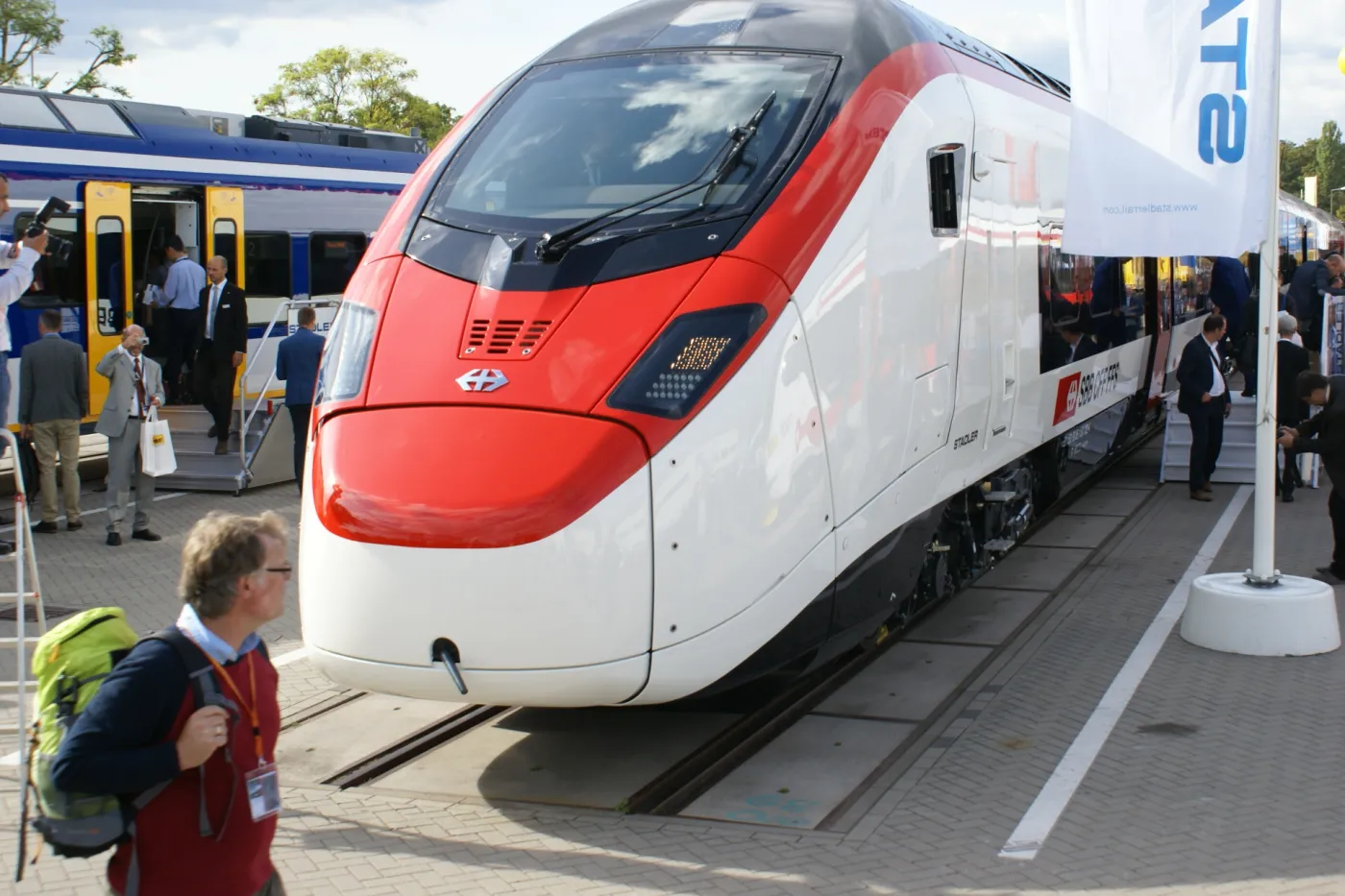 Fałszywy alarm bombowy w pociągu we Frankfurcie. Ewakuowano 500 osób