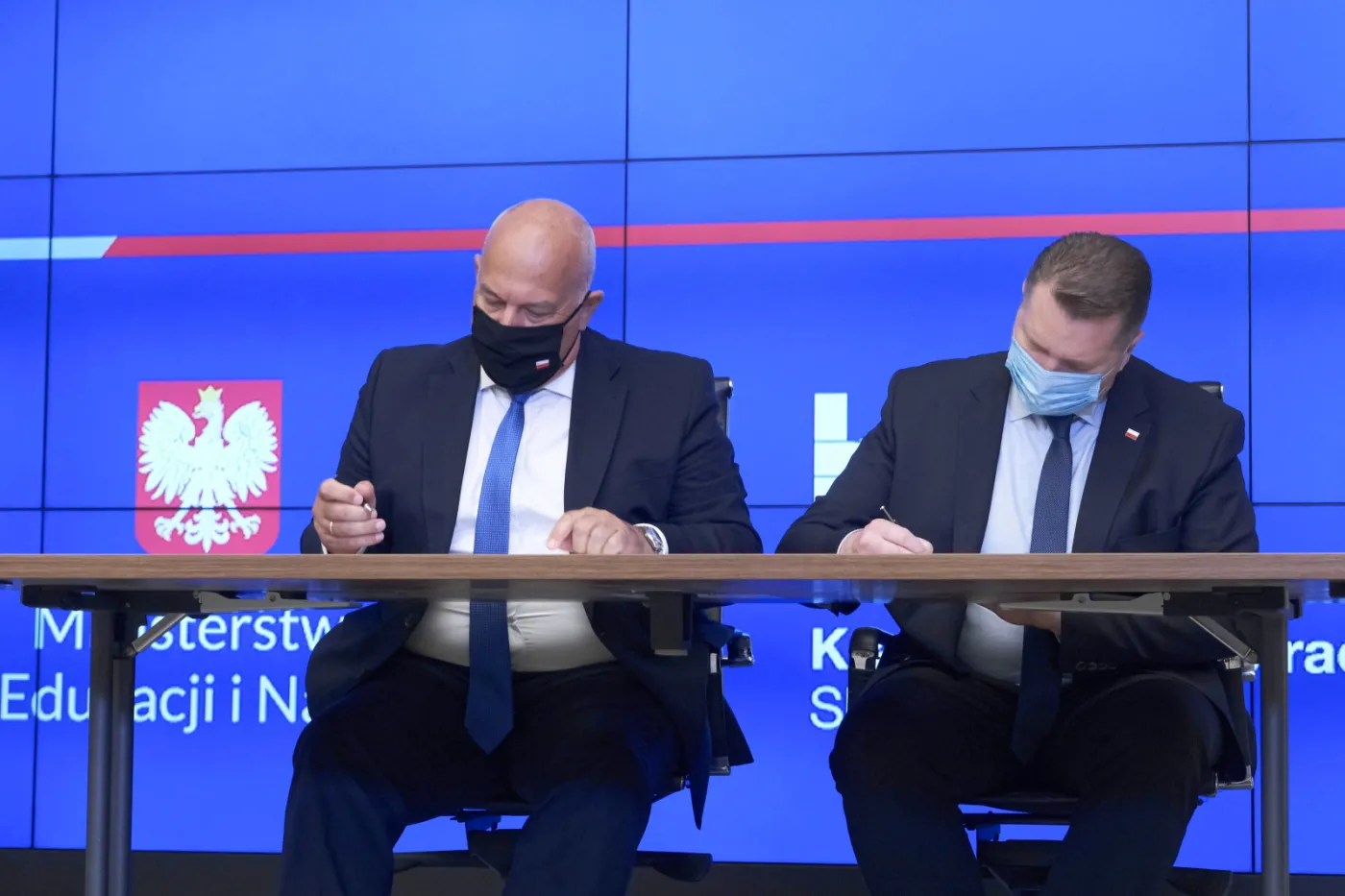 Kuźnia kadr dla skarbówki. Kościński i Czarnek chcą powołać nową uczelnię