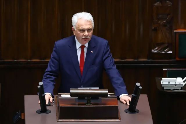 Kraska: Nikt w Polsce nie zmarł z powodu podania szczepionki przeciw COVID-19
