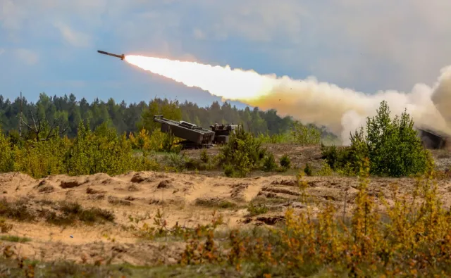 Ukraina potrzebuje sprzętu wojskowego. USA chce pomóc, ale tak żeby nie rozjuszyć Moskwy