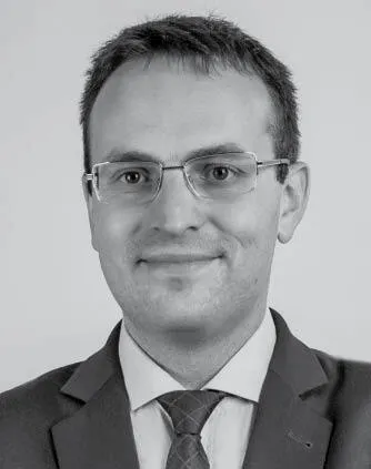 DR. HAB. TOMASZ SROKA z Katedry Prawa Karnego oraz Zak