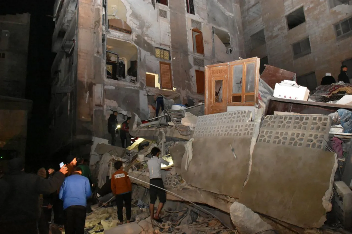 Asad otworzy dodatkowe przejścia graniczne z Syrią