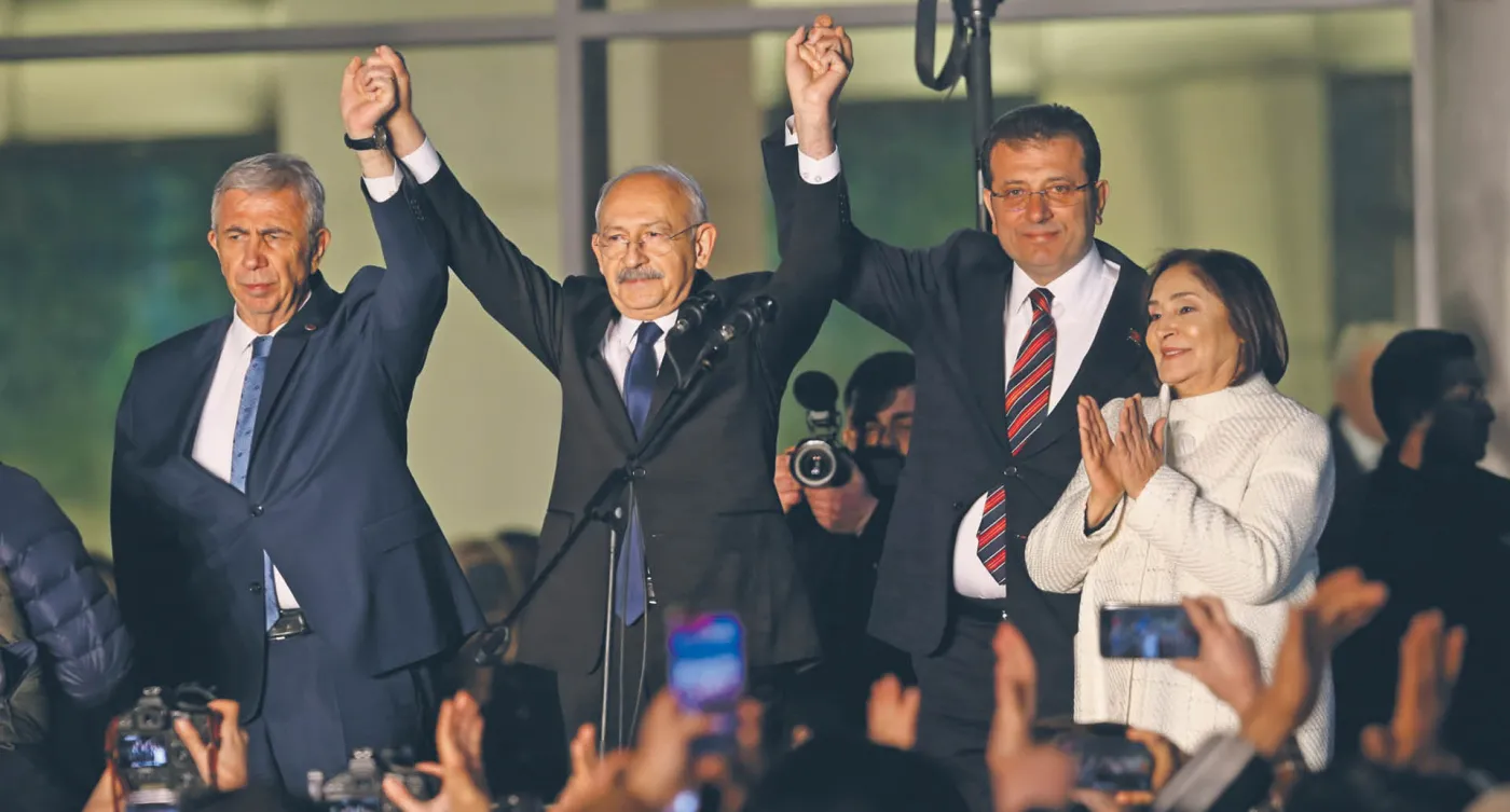Wiosną Turcy pójdą do urn. Recep Tayyip nietykalny