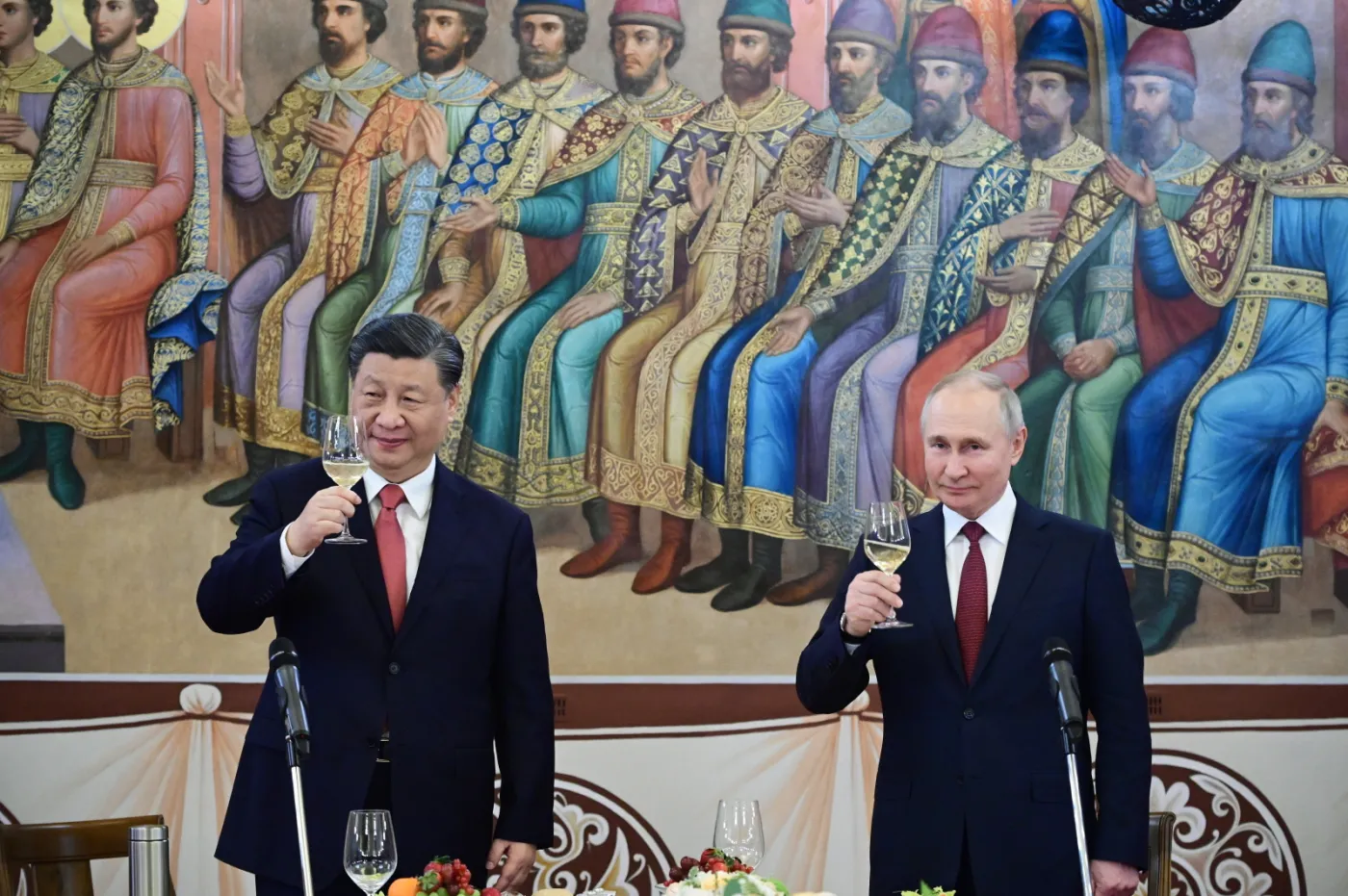 Chiny popierają Rosję. Rozmowa Xi Jinpinga z Zełenskim nic by nie dała [OPINIA]