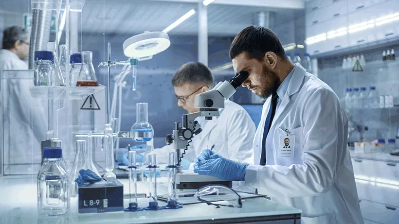 Diagnosta laboratoryjny z większą niezależnością zawodową