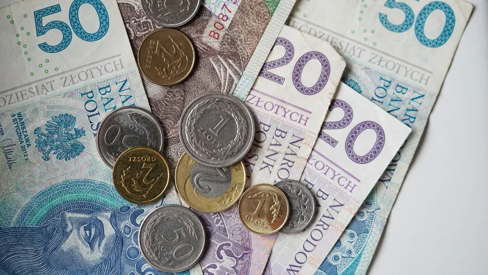 Jakie są skutki podatkowe założenia spółki jawnej przez przedsiębiorcę opodatkowanego kartą podatkową