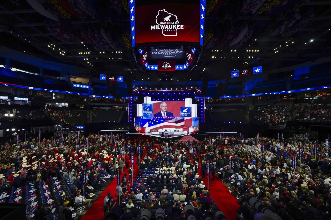 Wszystkie oczy na Milwaukee. Trump zmieni swój wiecowy styl?
