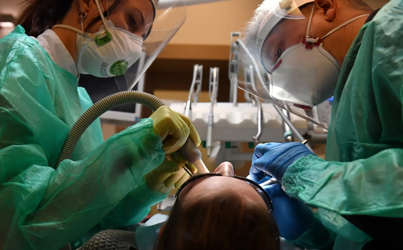 Narkoza u dentysty na NFZ dla większej grupy pacjentów [LISTA]
