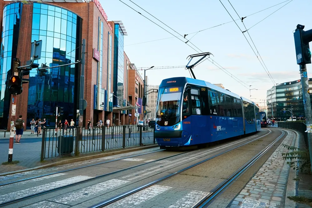 Opłata mocowa uderza w transport publiczny. Branżowe związki domagają się jej zniesienia
