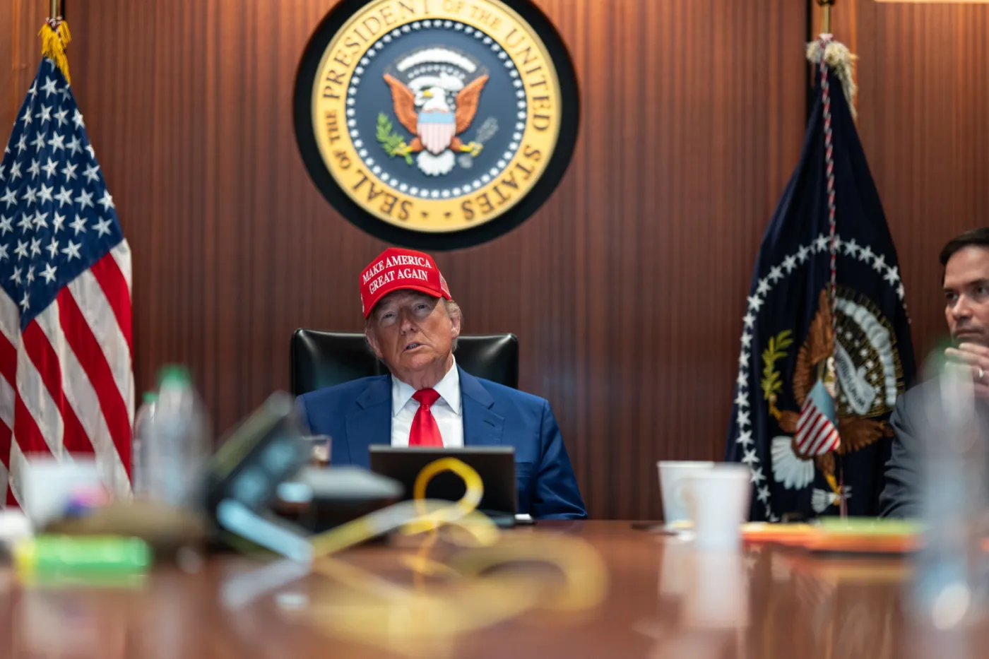 Donald Trump podczas ataku na Iran