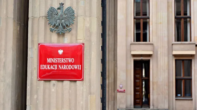 Głowa w chmurach, problemy przy ziemi. O problemie w IBE słów kilka [OPINIA]