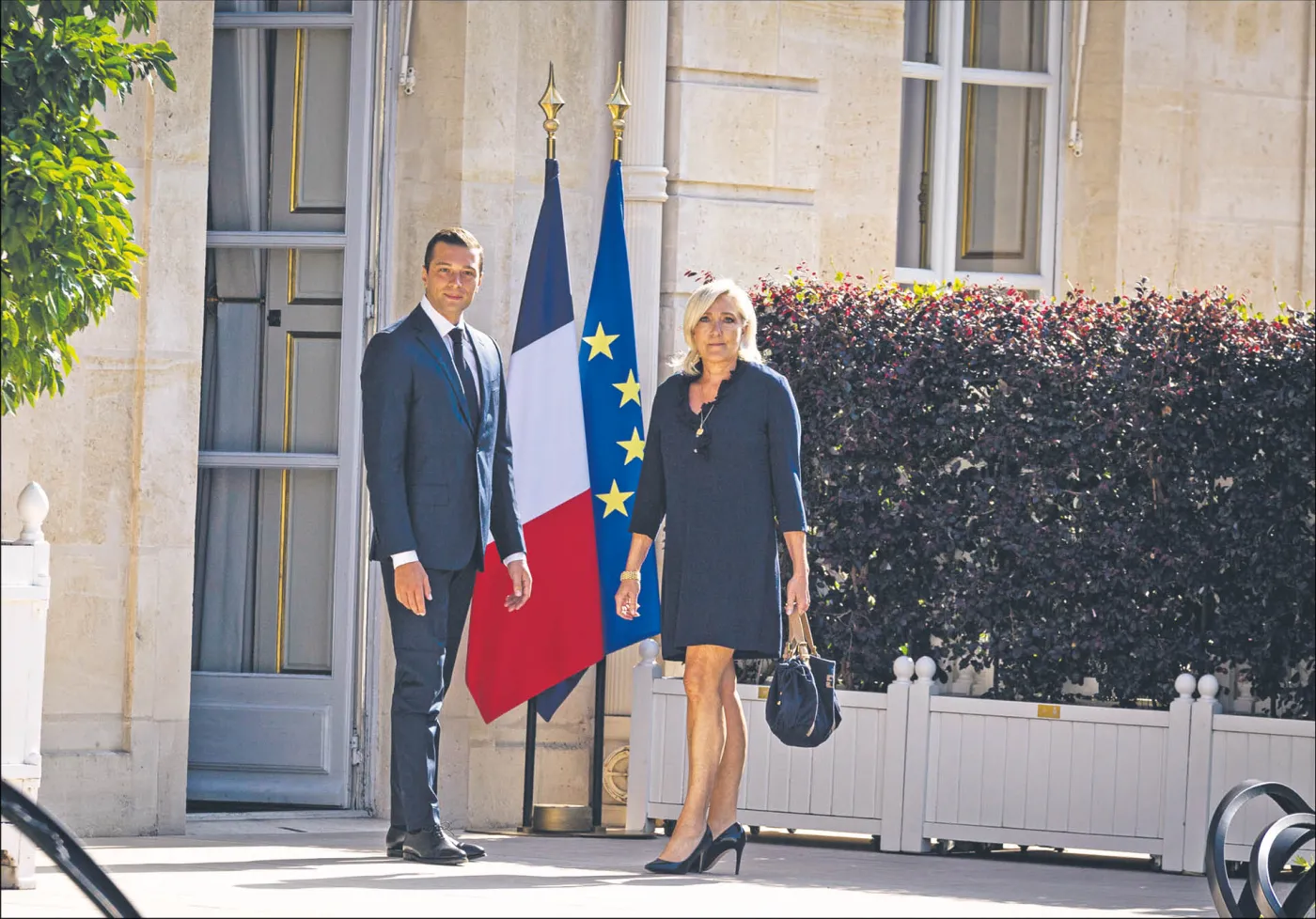 Gdzie Le Pen nie może, tam Bardellę pośle