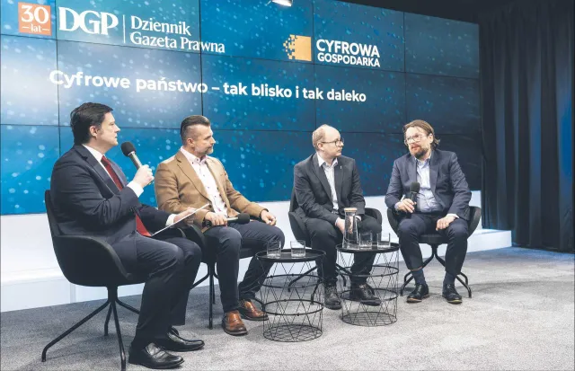 Cyfrowe państwo: w pogoni za horyzontem