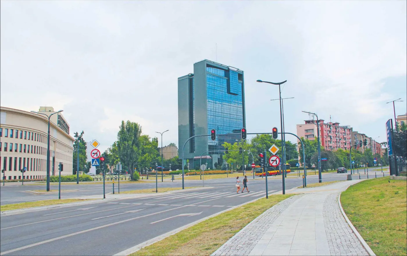 Polaków ubywa, samorządy robią, co w ich mocy